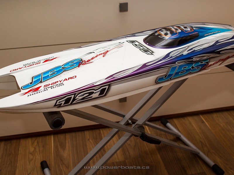 Mystic 114 MHZ - JBS Racing from Powerboats.cz